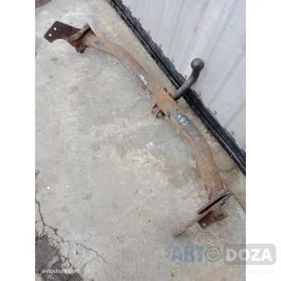 Фаркоп Mitsubishi CB4 б/у 