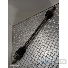 Привод Mitsubishi Galant E33 4G37/1.8 (L в сборе) б/у