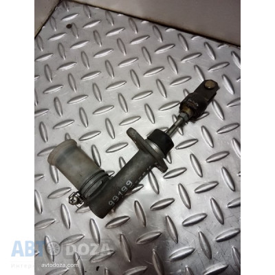 Главный цилиндр сцепления Mitsubishi Lancer C62 б/у.