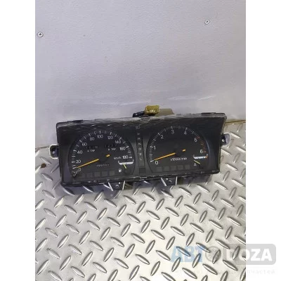 Приборна панель Б/У для Mitsubishi Gallant E33 4D65/1.8 (VIN-MB561539)