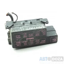 Блок релле Nissan T12 (подкапотный в сборе с релле) б/у