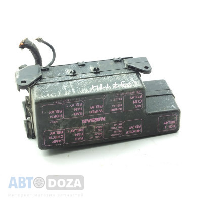 Блок релле Nissan T12 (подкапотный в сборе с релле) б/у