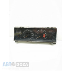 Приборная панель Б/У на Nissan Longiey (1986-1990г) N13 третьего поколения с правым рулем