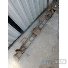 Усилитель бампера Nissan M10 (передний) б/у