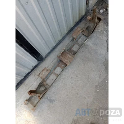 Усилитель бампера Nissan M10 (передний) б/у