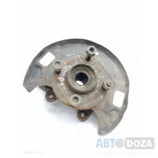 Поворотный кулак Nissan P10 (L) б/у