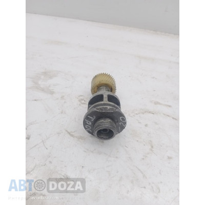 Привод спидометра Nissan CA18/CA20 (тросовое сцепление) б/у