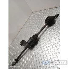 Привод Nissan U11 LD20/2.0 Diesel (L в сборе 27 шл.кпп 27шл.ступица) б/у