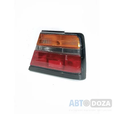 Задній правий зовнішній ліхтар б/в Nissan Bluebird T12 IKI 4352 у зборі