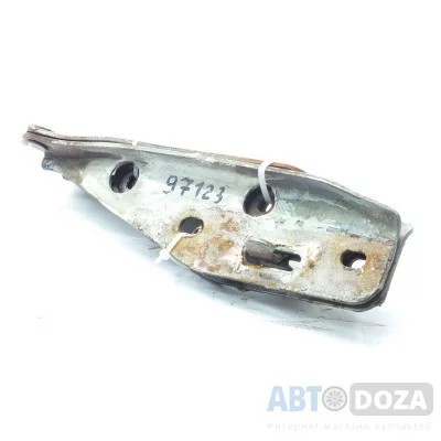 Петли капота Nissan Bluebird T72/T12 (пара) б/у