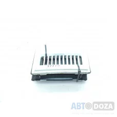 Накладка воздухозаборника Nissan T12 (зад. седан пара) б/у