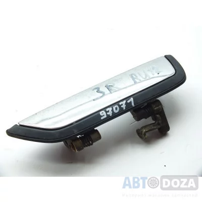 Ручка Nissan RU12/SU12 двери наружная зад.(R) б/у