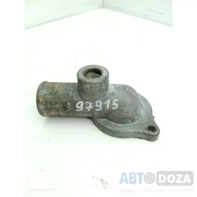 Фланцевая крышка термостата Toyota 5A-F/1.5 б/у