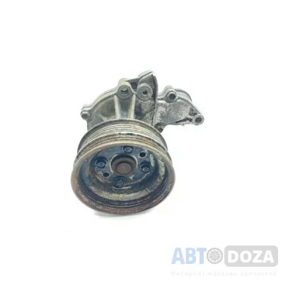 Водяная помпа Toyota 3A/1.5 (в сборе с шкивом) б/у
