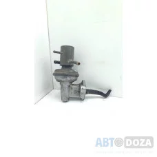 Топливный насос Mazda B6/1.6 (карбюратор) б/у