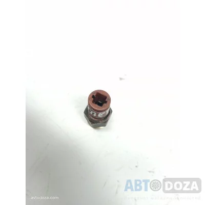 Датчик Toyota 2E/1.3 (вкл. вентелятора) б/у