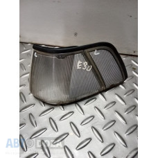 Габарит Toyota E80 (L Europe & Japan Koito 84-12-220L ) б/у