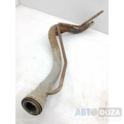 Горловина топливного бака Toyota AT-170 б/у - Купити в Одесі з доставкою по Україні