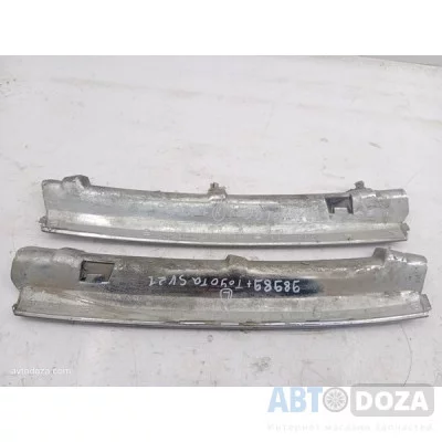 Молдинг фар Toyota Camry SV21 (реснички пара L+R) б/у