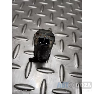 Моторчик бачка омивача Toyota Camry SV21 (лоб.скло) б/у - Купити в Одесі з доставкою по Україні