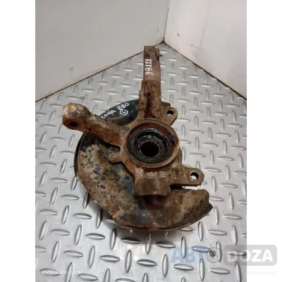 Поворотний кулак Toyota Corolla E 80 (пер.L) б/у - Купити в Одесі з доставкою по Україні