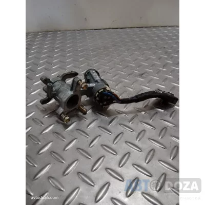 Контактна група замка запалювання Toyota Corolla E80 б/у
