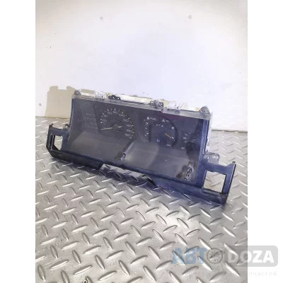 Приборна панель Toyota Corolla AE81 (1.3/1.6) для седану 1983-1987, праворульна версія з Японії