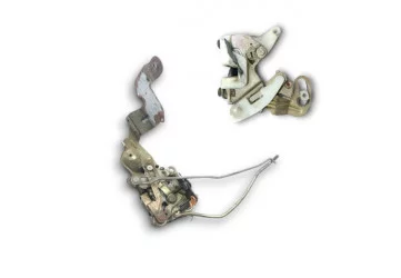 Механизм замка двери